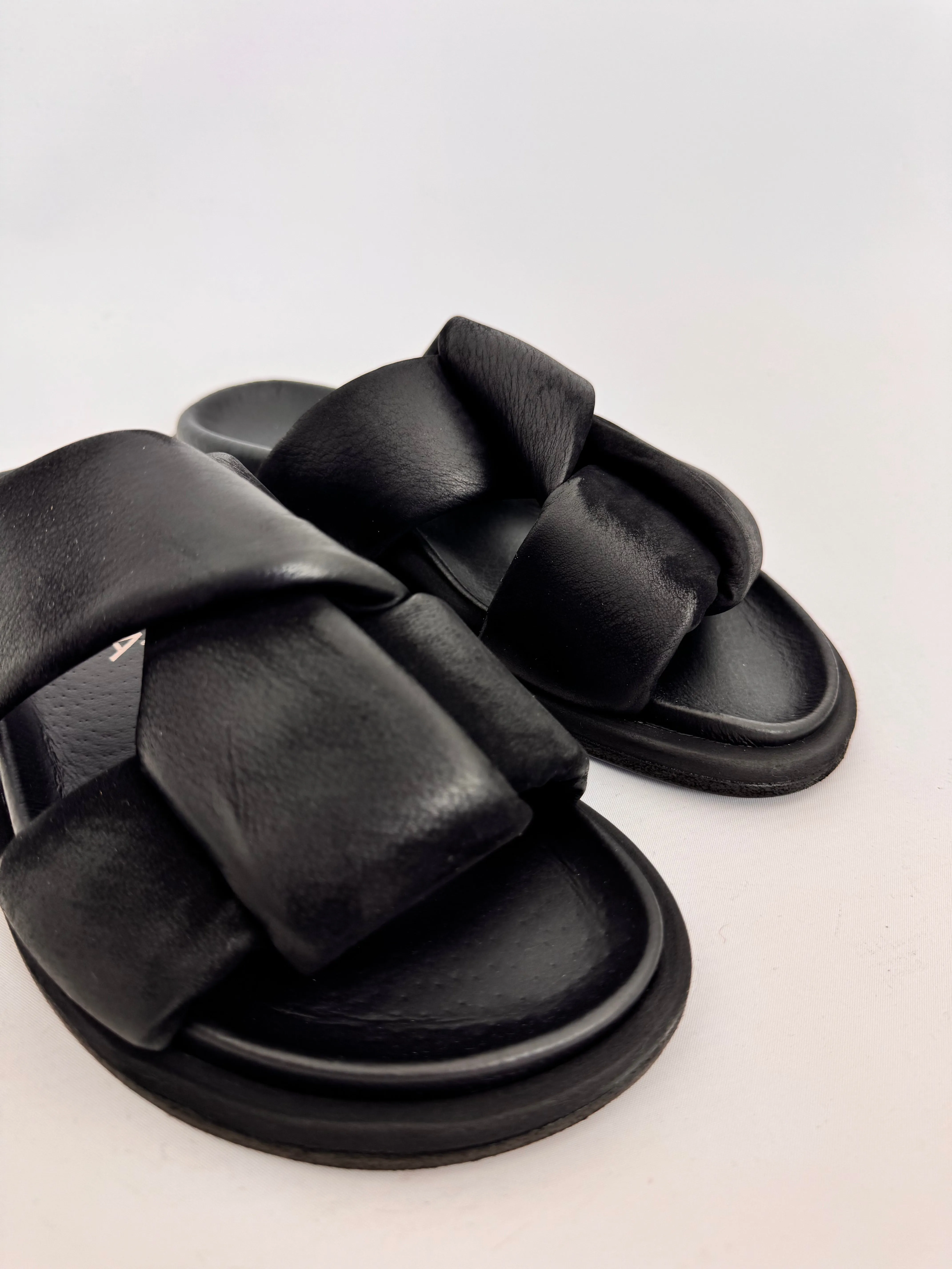 Lofina 7184 Sandals Nero